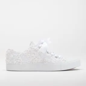Bailey - White Low Wedding Converse