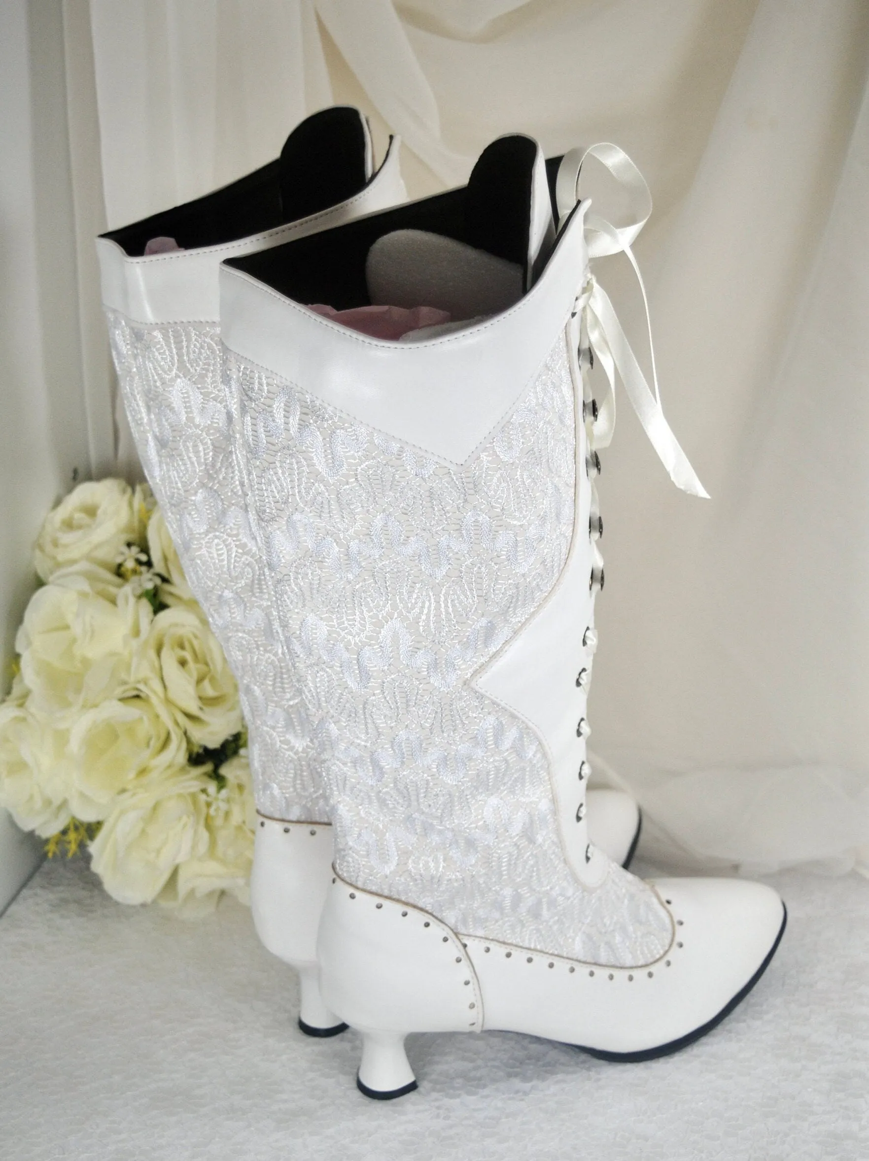 Beautiful 'Winter Wedding' Bridal Boots