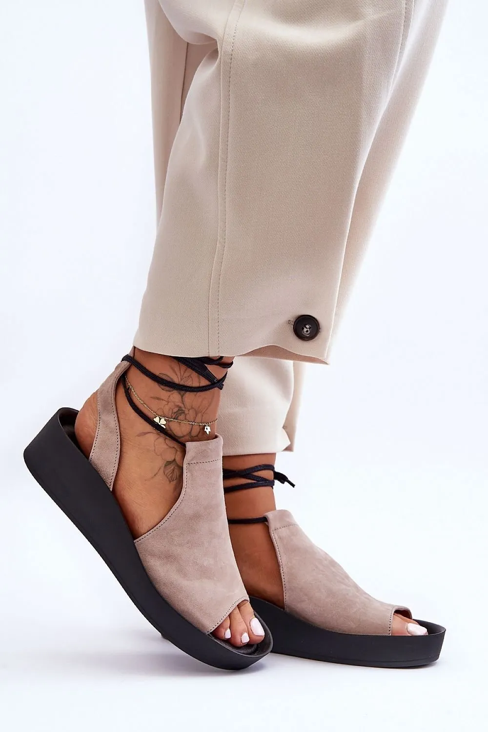 Buskin model 181849 Step in style