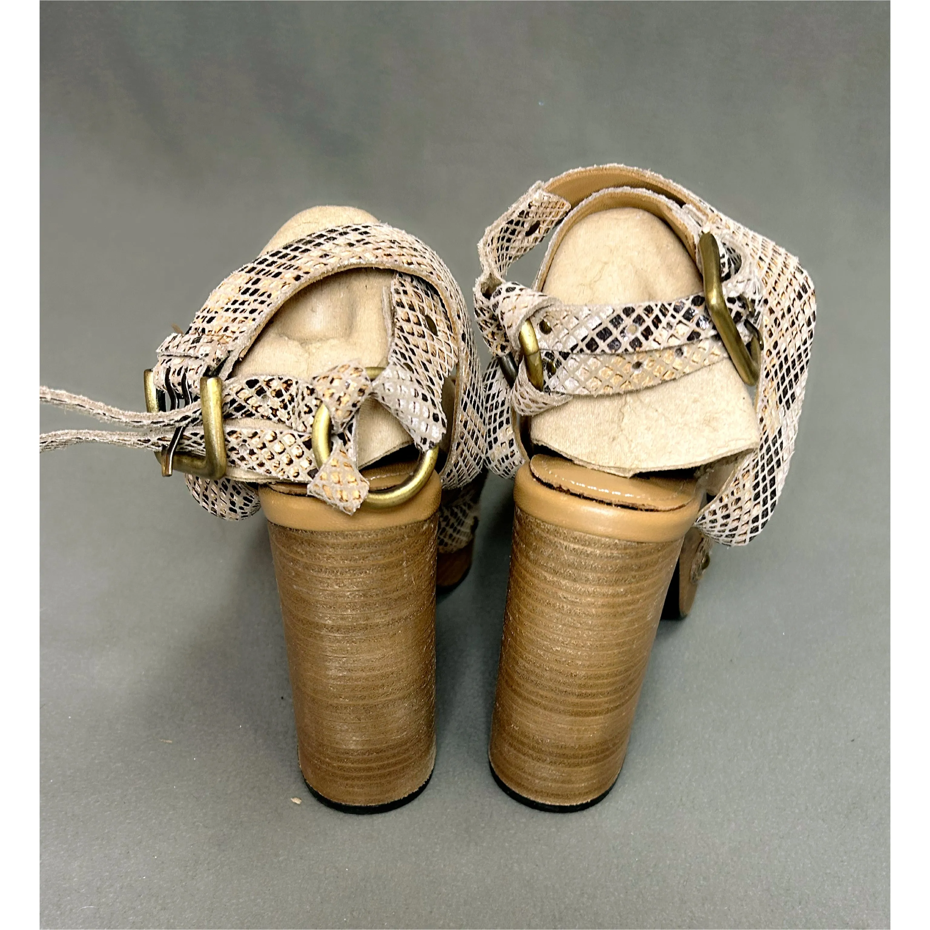 Free People lizard platform sandals, size 7.5-8, BRAND NEW!