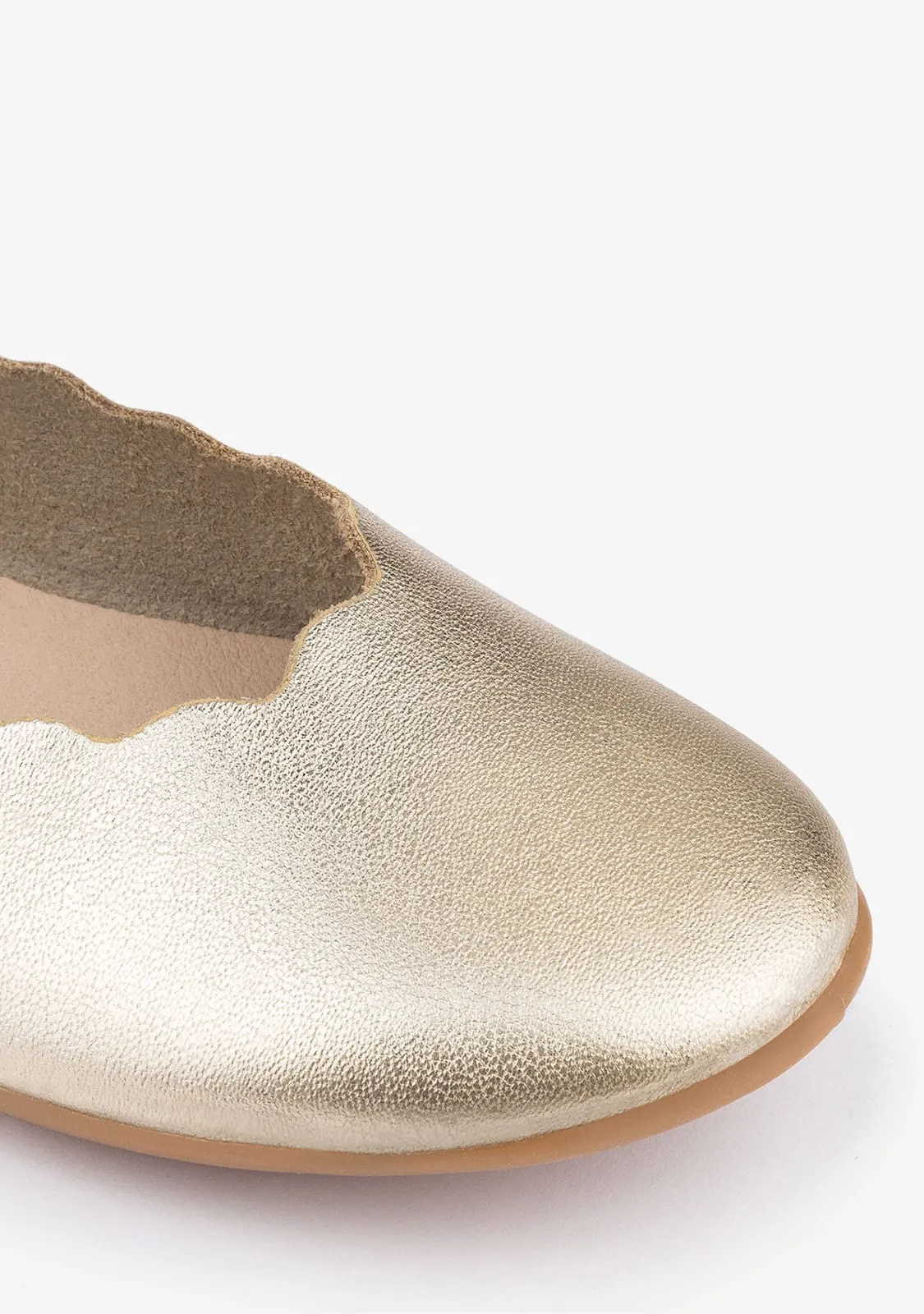 Girl's Platinum Waves Mary Janes