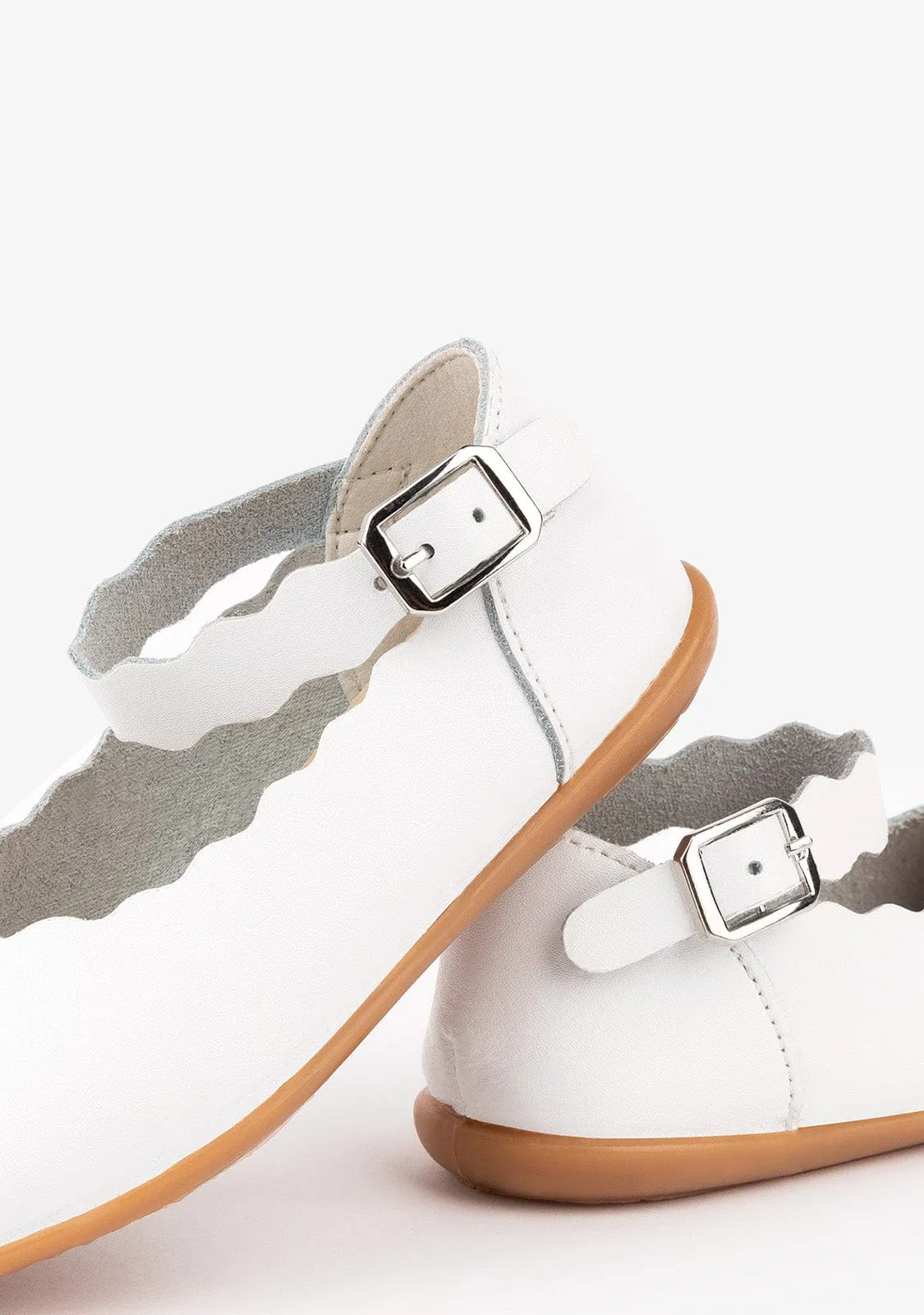 Girl's White Waves Washable Leather Mary Janes