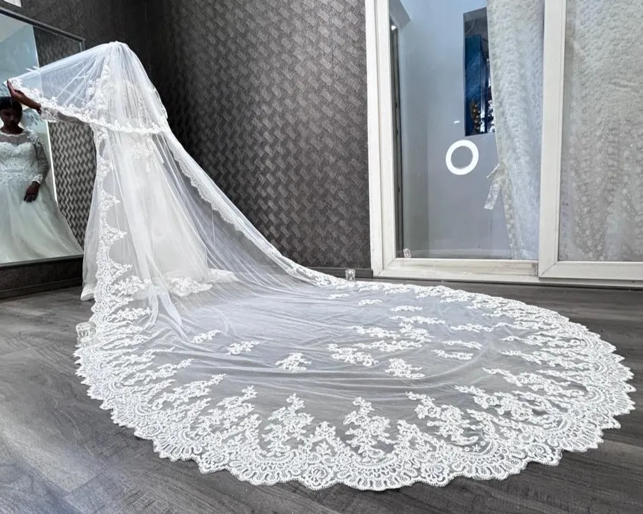 GownLink's Cathedral Bridal Long Veil with Comb and Front Face Layers for Christian & Catholic Weddings GLHL56 Length 3.5 Mtr