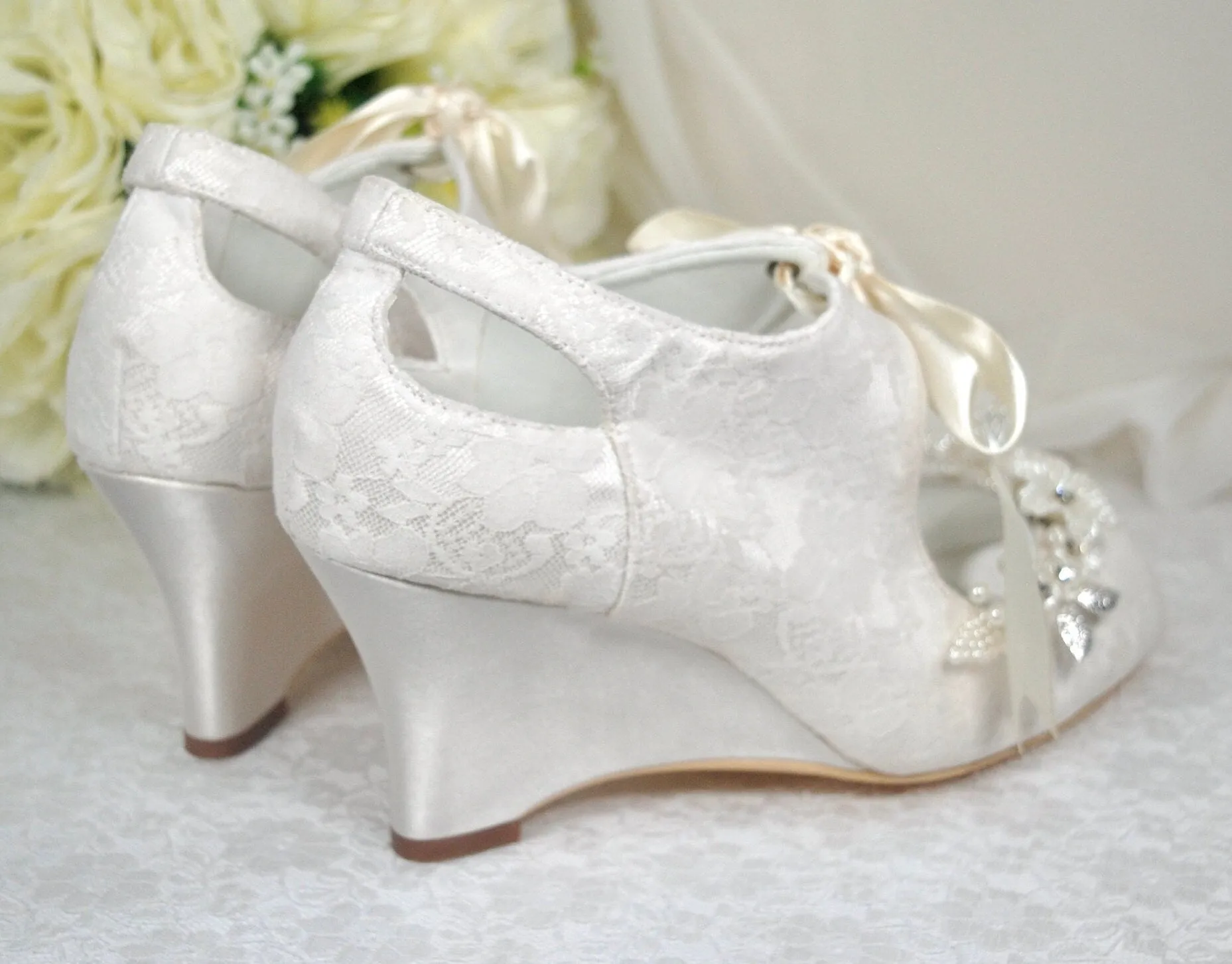 Ivory Lace Wedge Bridal Shoes Size UK6/US8.5