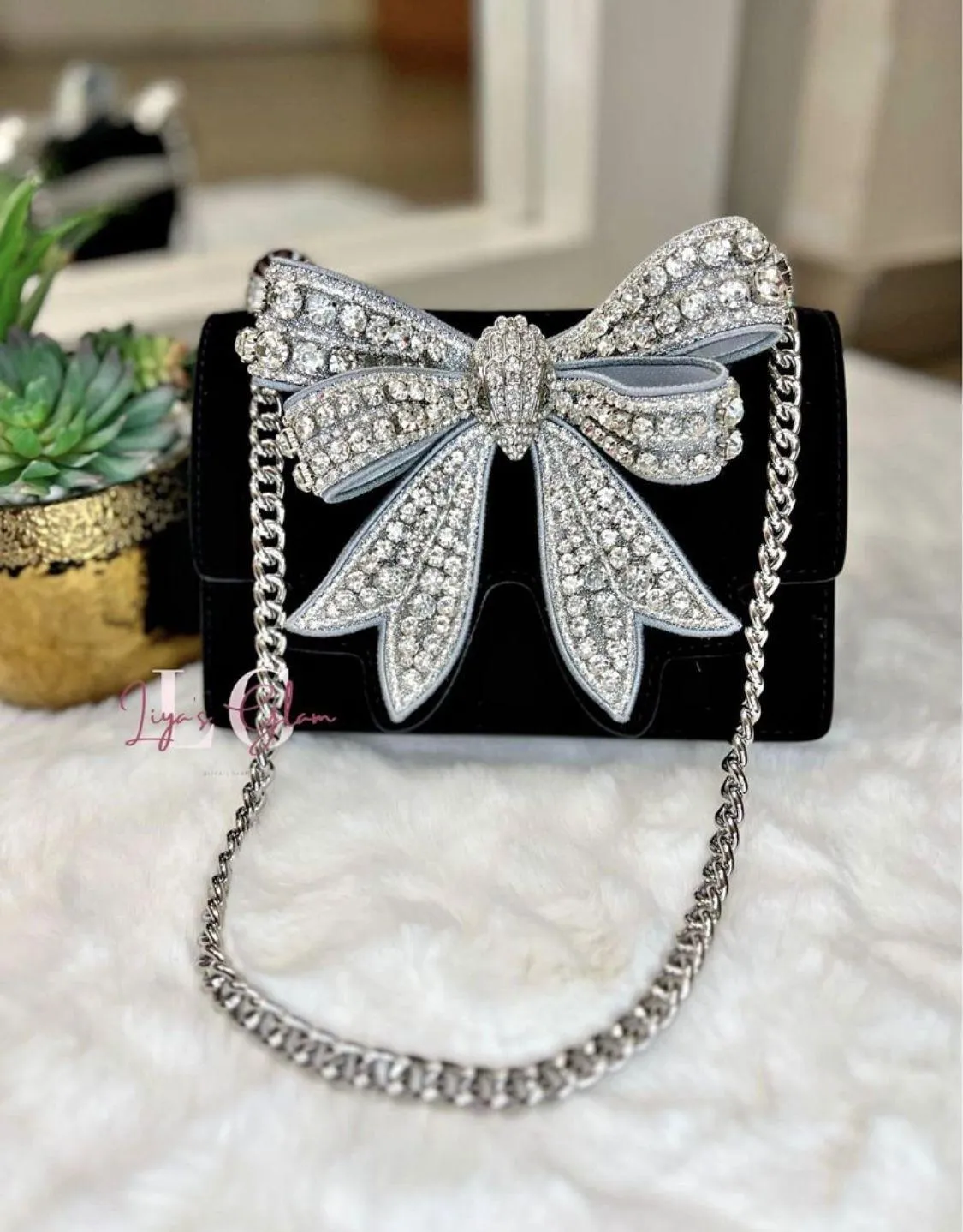 Kurt Giger Crystal Bow Glam Bag