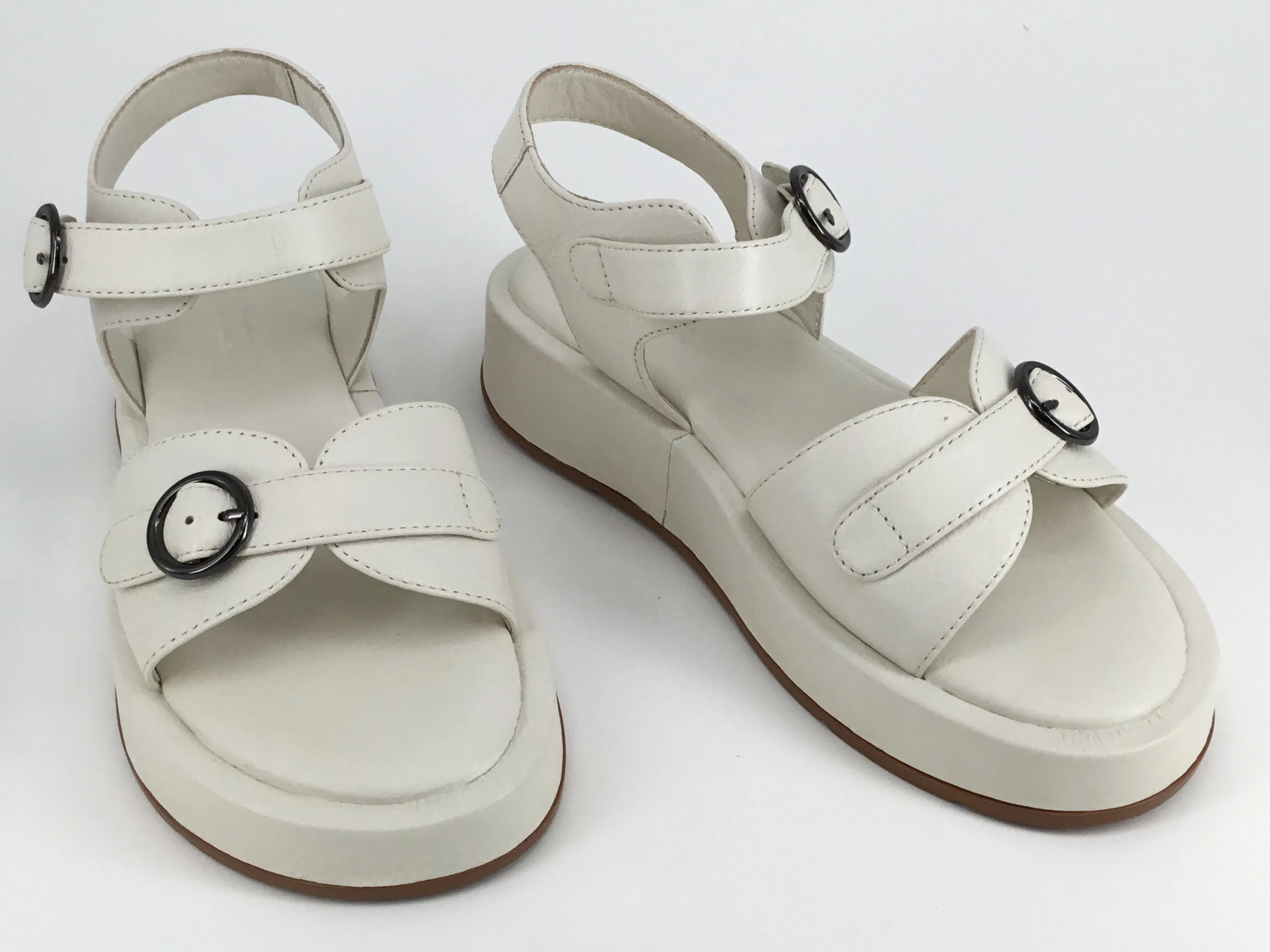 Marca Miles available in 3 colours