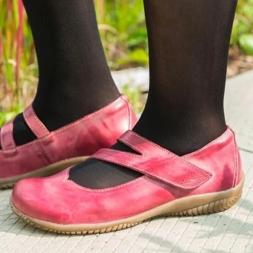 Portofino Women's Mary Janes- Vino