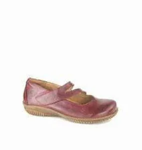 Portofino Women's Mary Janes- Vino