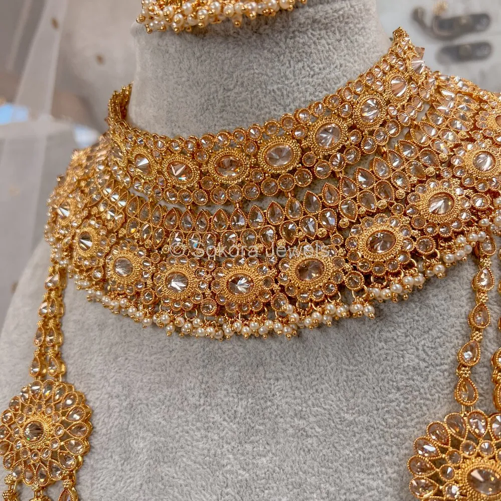 Shiwashina Bright Gold Bridal set