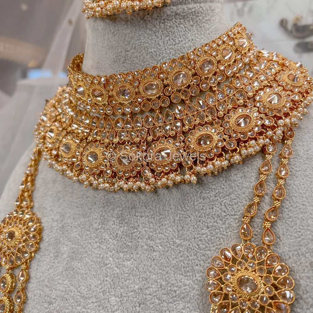 Shiwashina Bright Gold Bridal set