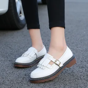 Tassel Decorated Solid Color Women's Flats