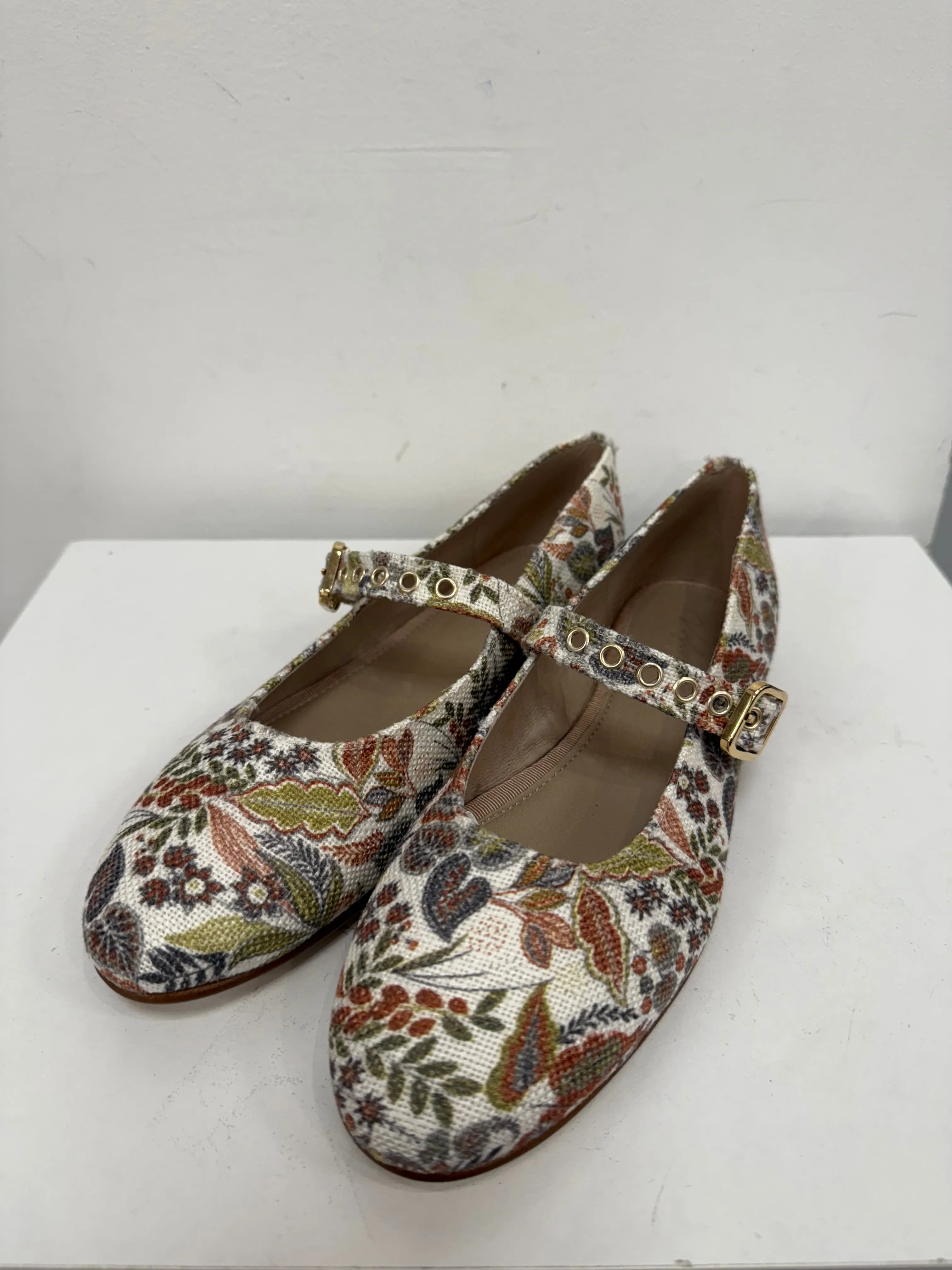 Valencia Floral Buckle Mary Jane