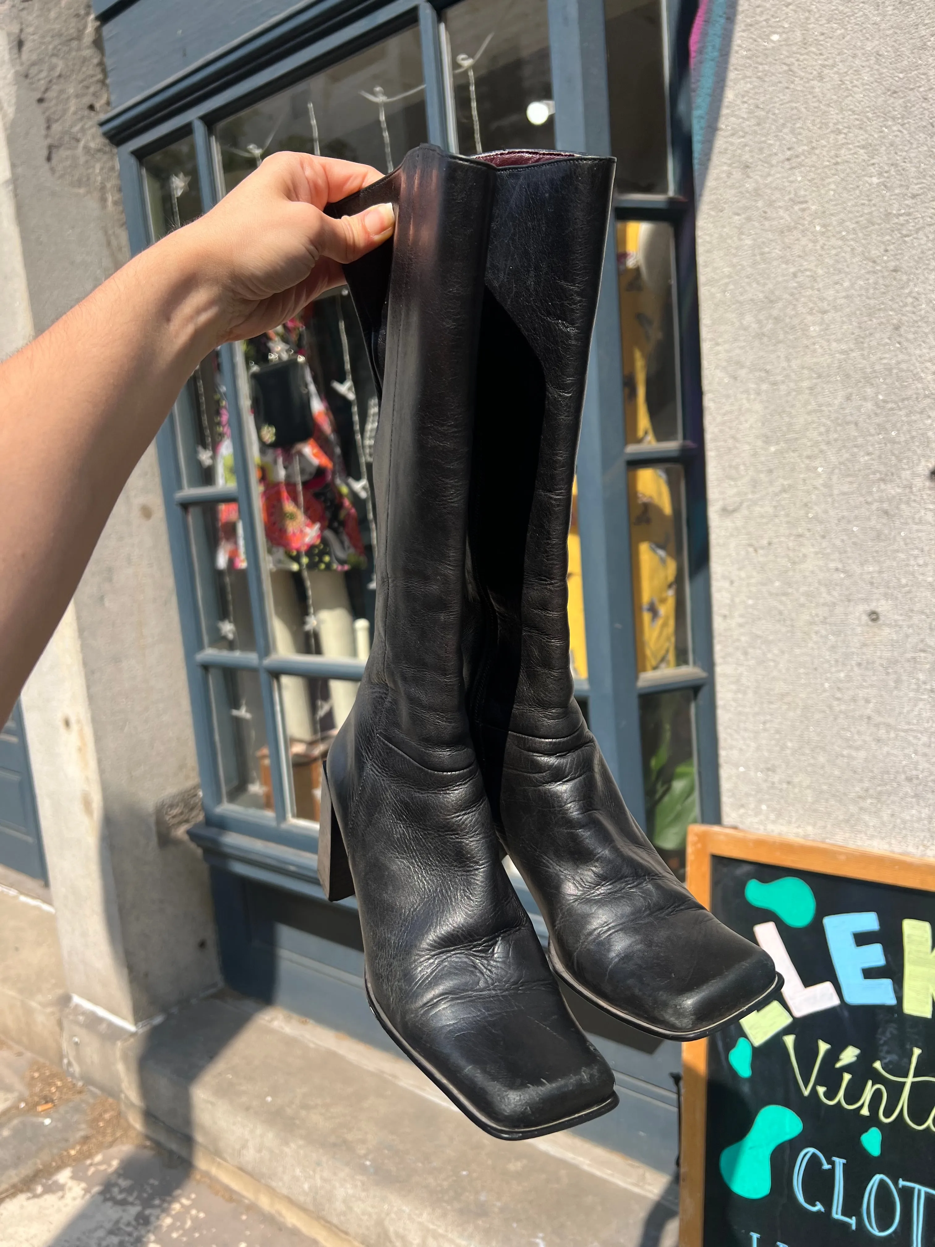 Vintage Black Leather Mid Calf Boots size 6